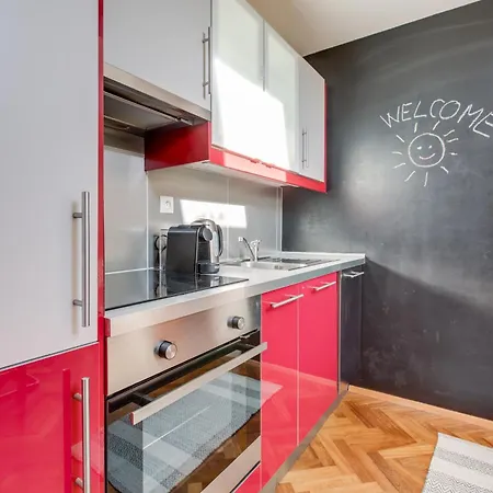 Rooftop Apartment, Vinohrady, Center * Prag