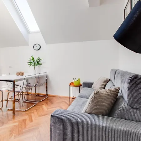 Appartement Chic & Bright Vinohrady Penthouse *